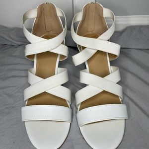 White Liz Claiborne Rhodes